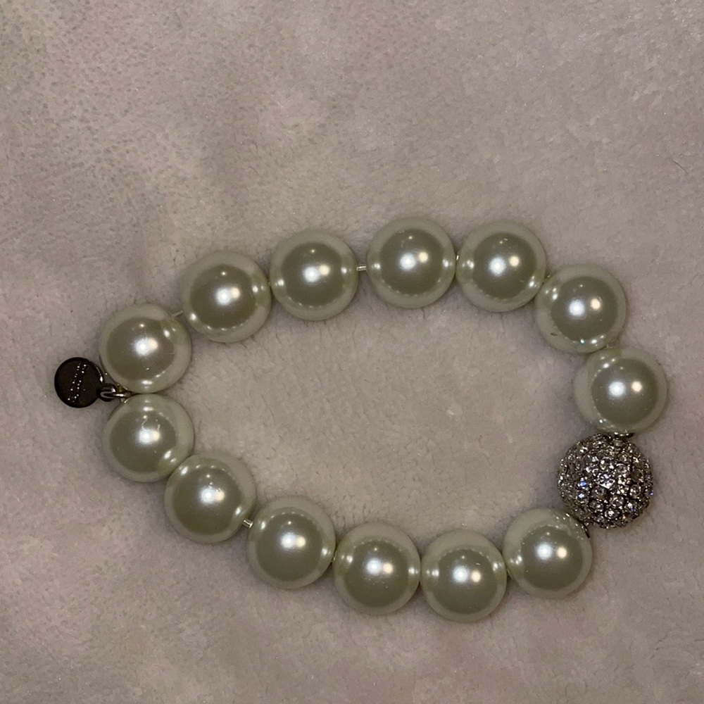 Chico’s pearl bracelet